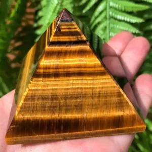 Natural Crystal Pyramid for Positive Energy, Vastu, Reiki and Chakra Healing